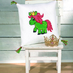 Broderi pude kit -Pude med grøn hest - 83 - 6372
