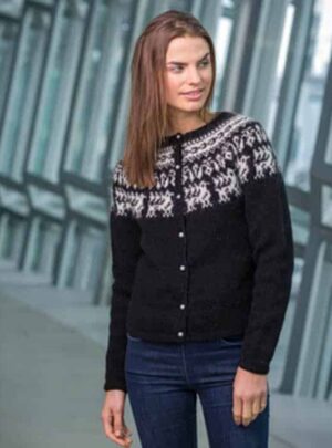 34-5 Hind cardigan i lettlopi - - - Nordisk Garn