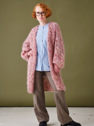 Bella Permin Strikkeopskrift/Strikkekit 893179 - Lang Cardigan I 2 Tråde Bella ColorÂ Bella Permin kun Strikkeopskrift 893179 - Lang Cardigan I 2 Tråde Bella ColorÂ