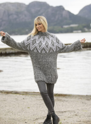 "Bliss" Genser i dobbeltgarn - Viking Design 2022-11A Kit - XS-XXL - Viking Alpaca Bris, fra Viking