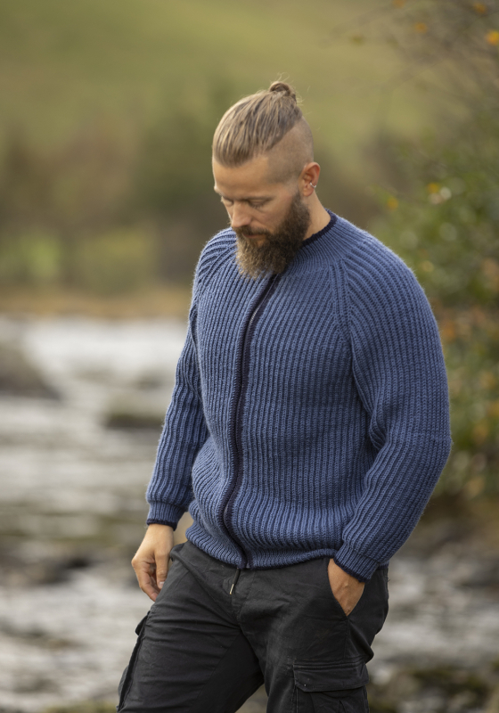 "Brekki" Cardigan - Viking Design 2336-15 Kit - XS-XXL - Viking Eco Highland Wool, fra Viking "Brekki" Cardigan - Viking Design 2336-15 Kit - XS-XXL - Viking Eco Highland Wool, fra Viking