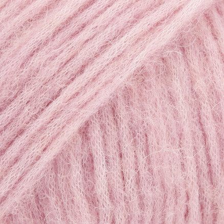 Drops Air Garn Unicolor 24 Rosa Drops Air Garn Unicolor 24 Rosa