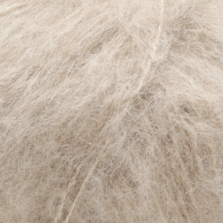 Drops Melody Garn Unicolor 15 Beige Drops Melody Garn Unicolor 15 Beige