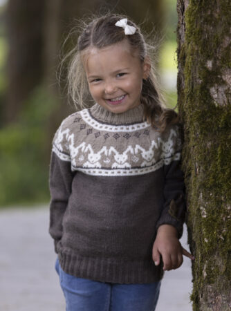 "Harepus - kanin" Genser- Viking Design 2424-6A Kit - 1 - 8år - Viking Baby merino , fra Viking
