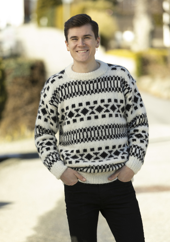 "Stokki" Genser - Viking Design 2316-3A Kit - XS-XXL - Viking Alpaca Bris, fra Viking "Stokki" Genser - Viking Design 2316-3A Kit - XS-XXL - Viking Alpaca Bris, fra Viking