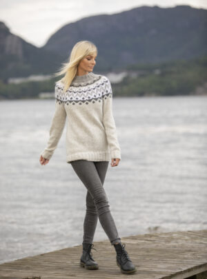 "Suna" Genser - Viking Design 2022-1 Kit - XS-XXL - Viking Alpaca Bris, fra Viking