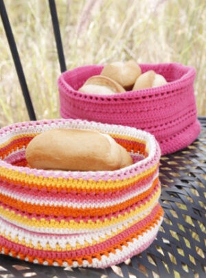 Al Fresco by DROPS Design - Stribet kurv Hækleopskrift 20x26 cm