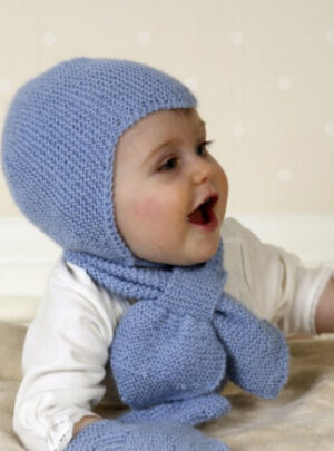 Baby Aviator Hat by DROPS Design - Djævlehue, Halstørklæde og Vanter Strikkeopskrift str. 1/3 mdr - 3/4 år