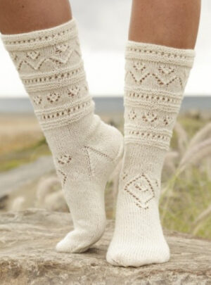 Bright Side by DROPS Design - Sokker Strikkeopskrift str. 35/37 - 41/43
