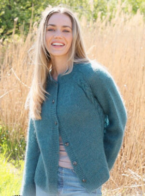 Cabled Bliss Cardigan by DROPS Design - Cardigan Strikkeopskrift str. S - XXXL
