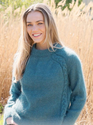 Cabled Bliss by DROPS Design - Bluse Strikkeopskrift str. S - XXXL