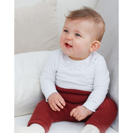 Cutipie Pants by DROPS Design - Baby Bukser Strikkeopskrift str. 0/1 mdr - 3/4 år Cutipie Pants by DROPS Design - Baby Bukser Strikkeopskrift str. 0/1 mdr - 3/4 år