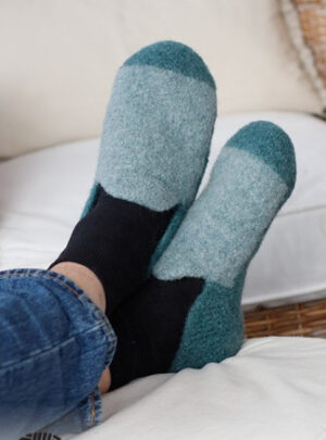 Good Morning Slippers by DROPS Design - Tøfler Strikkeopskrift str. 35/37 - 44/46