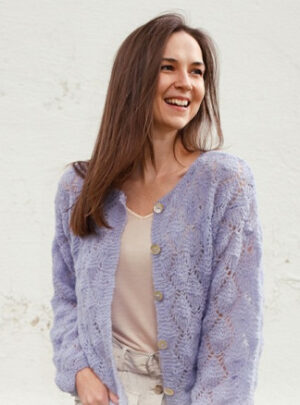 Lila Mist Cardigan by DROPS Design - Cardigan Strikkeopskrift str. S - XXXL