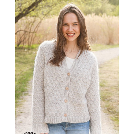 Northern Mermaid Cardigan by DROPS Design - Cardigan Strikkeopskrift str. XS/S - XXXL Northern Mermaid Cardigan by DROPS Design - Cardigan Strikkeopskrift str. XS/S - XXXL