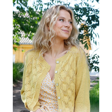 Queen Bee Cardigan by DROPS Design - Cardigan Strikkeopskrift str. S - XXXL Queen Bee Cardigan by DROPS Design - Cardigan Strikkeopskrift str. S - XXXL