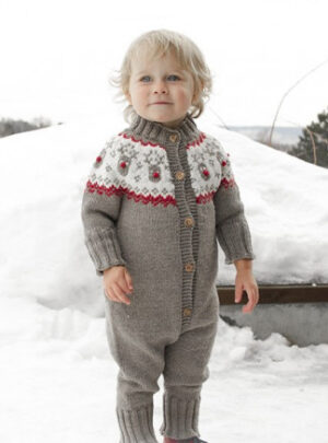 Run Run Rudolph by DROPS Design - Sparkedragt Strikkeopskrift str. 12 mdr-6 år