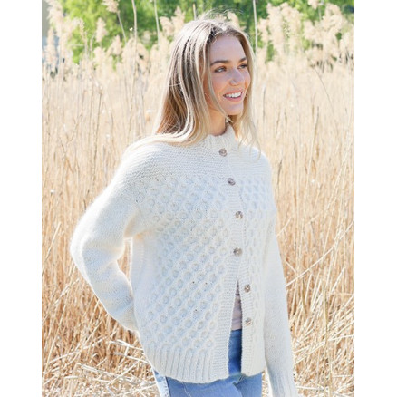 Snowy Bee Cardigan by DROPS Design - Cardigan Strikkeopskrift str. S - XXXL Snowy Bee Cardigan by DROPS Design - Cardigan Strikkeopskrift str. S - XXXL