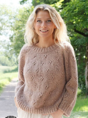 Sommarfin Sweater by DROPS Design - Bluse Strikkeopskrift str. S - XXXL
