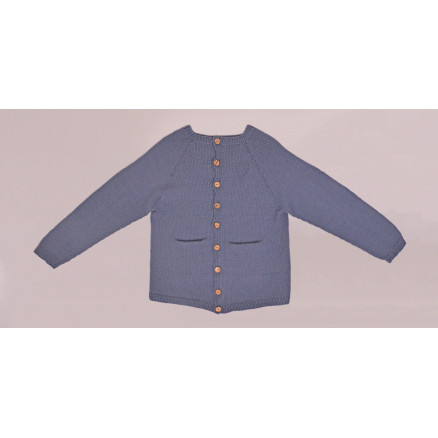 Strikket Basic Cardigan af Rito Krea - Cardigan Strikkeopskrift str. 2 - 7 år Strikket Basic Cardigan af Rito Krea - Cardigan Strikkeopskrift str. 2 - 7 år