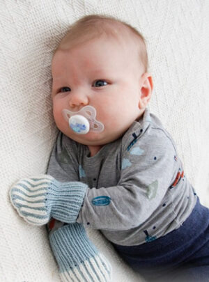 Tiny Mitts by DROPS Design - Baby Vanter Strikkeopskrift Str. 1/3 mdr - 6/9 mdr