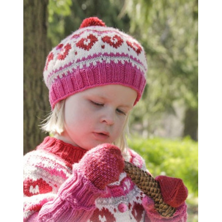 Warmhearted Hat by DROPS Design - Hue Strikkeopskrift str. 12/24 mdr - 3/6 år Warmhearted Hat by DROPS Design - Hue Strikkeopskrift str. 12/24 mdr - 3/6 år