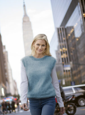 "Clara" Vest med rund hals - Viking Design 2025-1B Kit - XS-XXL - Viking Kid-Silk, fra Viking