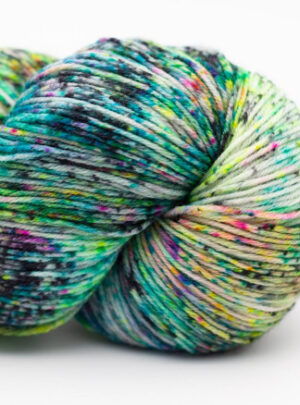 Kremke Soul Wool Lazy Lion Strømpegarn 1215 Daggry I Amboseli Plettet Kaotisk