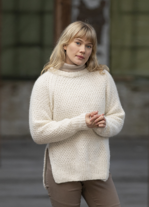 "Vilhelma" Genser - Viking Design 2206-3 Kit - XS-XXXL - Viking Alpaca Bris, fra Viking "Vilhelma" Genser - Viking Design 2206-3 Kit - XS-XXXL - Viking Alpaca Bris, fra Viking