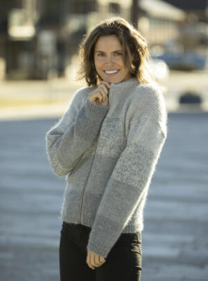 "Melody" Cardigan - Viking Design 2313-4B Kit - XS-XXL - Viking Alpaca Storm & Viking kid silk, fra Viking