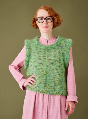 Bella Permin Strikkeopskrift/Strikkekit 893177 - Vest m Dobbelt Rib Kanter Bella Permin Strikkekit 893177 - Vest m Dobbelt Rib Kanter Str S