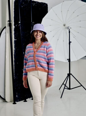 Elsa strikkeopskrift/strikkekit - 890706 Elsa By Permin strikkekit i Str XXL