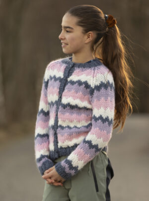 "Majella" cardigan - Viking Design 2405-8 Kit - 2 - 12 år - Viking Snorre, fra Viking