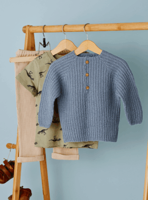 Strikkeopskrift/Strikkekit Farfars trøje Lillemor Permin 892806 Strikkekit Farfars trøje Lillemor Permin 892806 Str 10 år