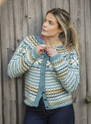 "Fanastøl" cardigan - Viking Design 2601-3 Kit - XS-XXL - Viking Wool, fra Viking