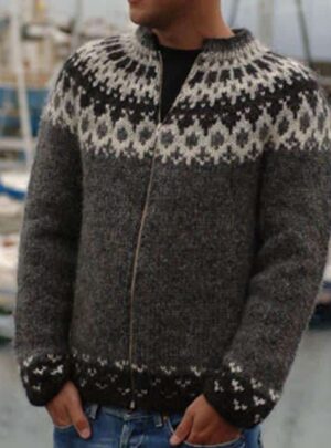 25-18 Fugl sweater alafosslopi - Strikkeopskrifter > ISTEX > Opskrifter til Álafoss - Hillesvåg