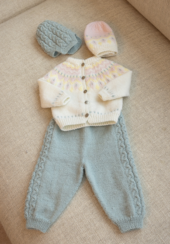 Linde sæt - Viking Design 2506-2A Kit - 1 - 24 mdr - Viking Baby ull, fra Viking Linde sæt - Viking Design 2506-2A Kit - 1 - 24 mdr - Viking Baby ull, fra Viking