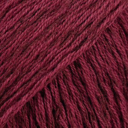 Drops Belle Garn Unicolor 36 Rubinrød Drops Belle Garn Unicolor 36 Rubinrød