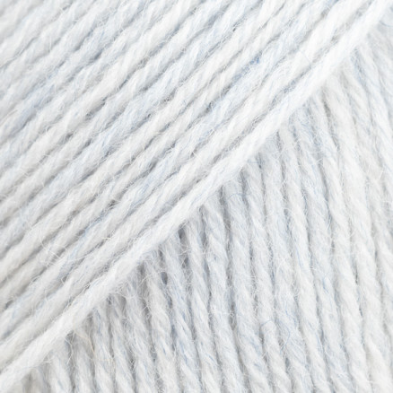 Drops Fabel Garn Unicolor 126 Bleg Himmel Drops Fabel Garn Unicolor 126 Bleg Himmel