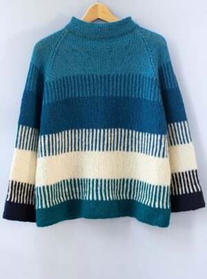 Linn Sweater 354-1 - Strikkeopskrift - Hillesvåg