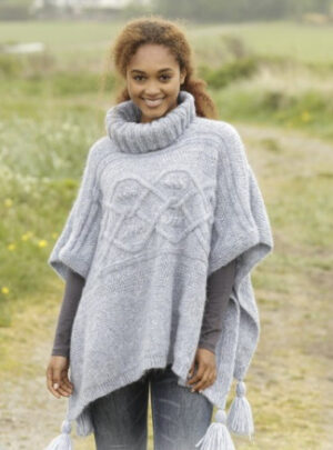 Alanna by DROPS Design - Poncho Strikkeopskrift str. S/M - XXXL