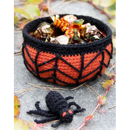 Creepy Candy by DROPS Design - Halloween Pynt Hækleopskrift Kurv 12x6cm Creepy Candy by DROPS Design - Halloween Pynt Hækleopskrift Kurv 12x6cm
