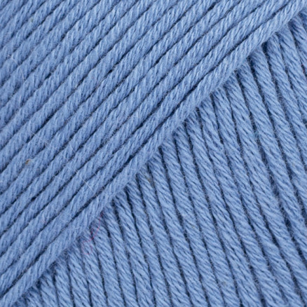 Drops Safran Garn Unicolor 06 Jeansblå Drops Safran Garn Unicolor 06 Jeansblå