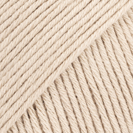 Drops Safran Garn Unicolor 64 Lys Beige Drops Safran Garn Unicolor 64 Lys Beige