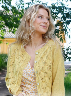 Queen Bee Cardigan by DROPS Design - Cardigan Strikkeopskrift str. S - XXXL