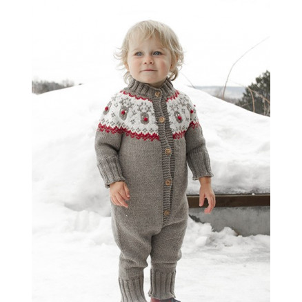 Run Run Rudolph by DROPS Design - Sparkedragt Strikkeopskrift str. 12 mdr-6 år Run Run Rudolph by DROPS Design - Sparkedragt Strikkeopskrift str. 12 mdr-6 år