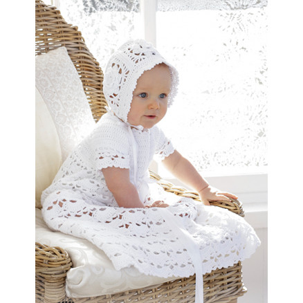So Charming by DROPS Design - Baby Sæt med Dåbskjole og Hue str. 0/6 mdr - 2år So Charming by DROPS Design - Baby Sæt med Dåbskjole og Hue str. 0/6 mdr - 2år