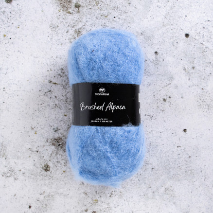 Svarta Fåret Brushed Alpaca Garn 16 Himmelblå Svarta Fåret Brushed Alpaca Garn 16 Himmelblå