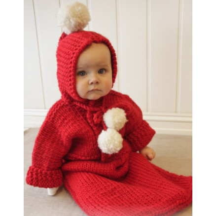 The First Noel by DROPS Design - Baby Kørepose Strikkeopskrift str. 1/3 mdr - 3/4 år The First Noel by DROPS Design - Baby Kørepose Strikkeopskrift str. 1/3 mdr - 3/4 år